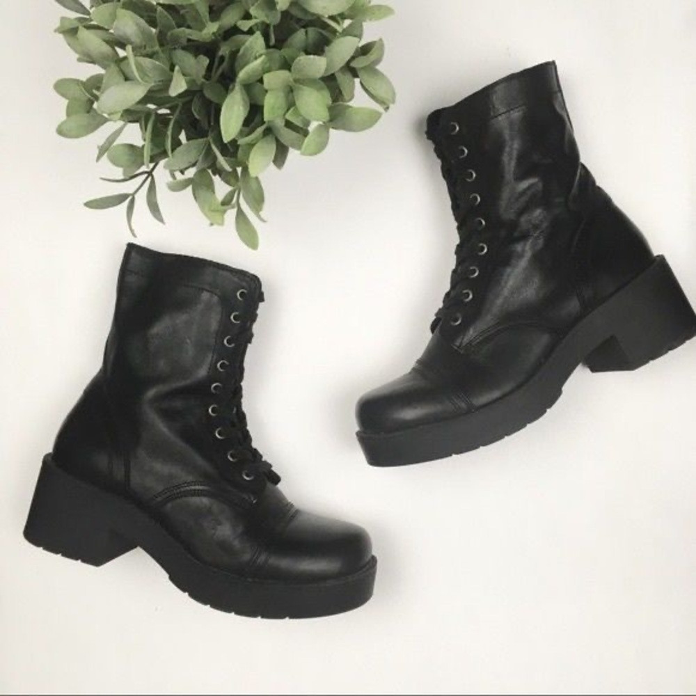 ISO: Steve Madden DREAMMER Combat heeled Troopa lace up boots.
